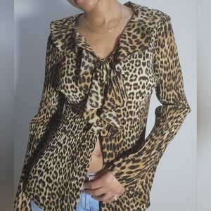 Laura Scott Leopard Print Pleated Stretch Button Up Blouse Size Large Long Sleev
